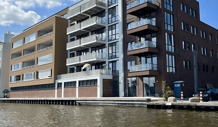 Huis | 77m² | €1925,-