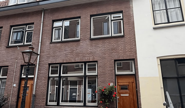 Kamer | 80m² | €2795,-
