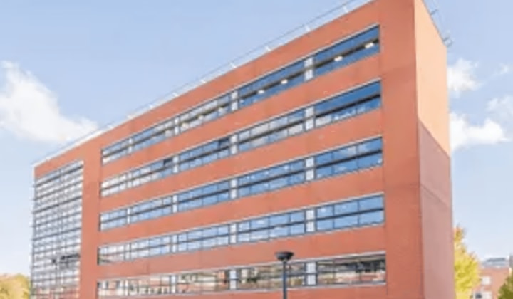 Opslagruimte | 295m² | €299,-