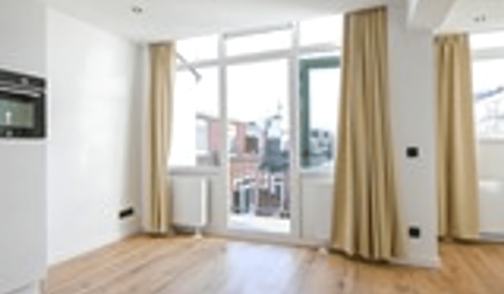 Studio · 25 m² · €990,-