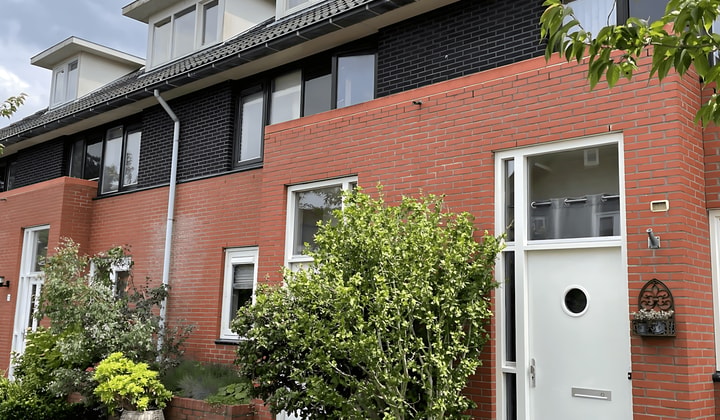 Kamer | 118m² | €2200,-