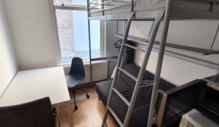 Gemeubileerde studio met eigen badkamer en keuken