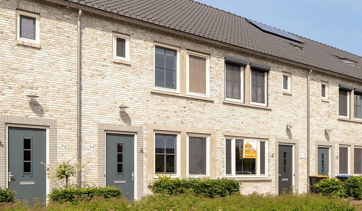 Huis | 115m² | €2295,-