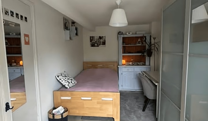 Kamer | m² | €423,-