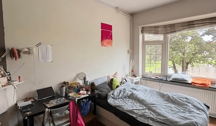Kamer | m² | €570,-
