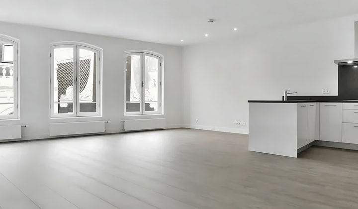 Kamer | 70m² | €2200,-