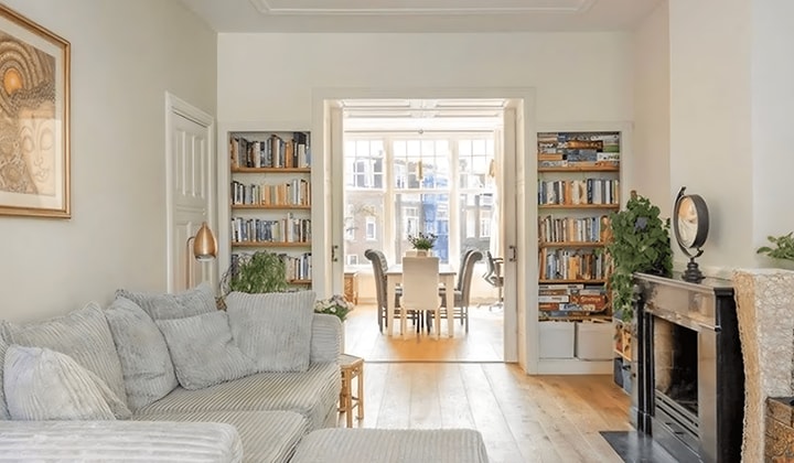Kamer | 70m² | €2450,-