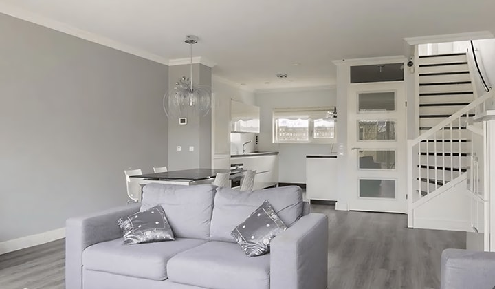Kamer | 70m² | €2700,-