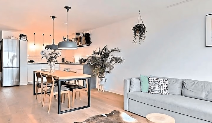 Kamer | 70m² | €3800,-