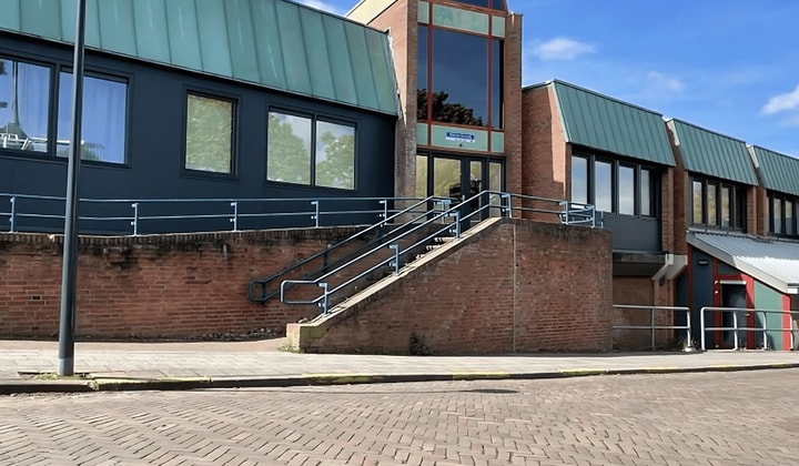 Huis | 56m² | €1167,-