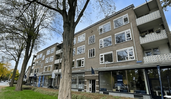 Kamer | 75m² | €1565,-