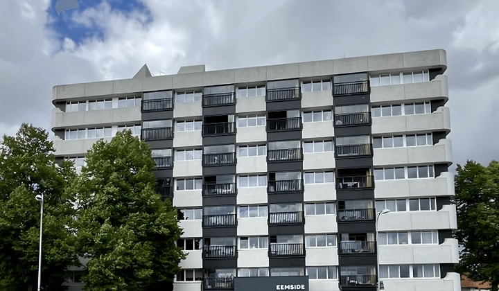 Gemeubileerd appartement met balkon en parkeerplaats
