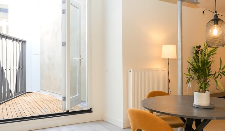 Gemeubileerde studio met balkon en all-in prijs