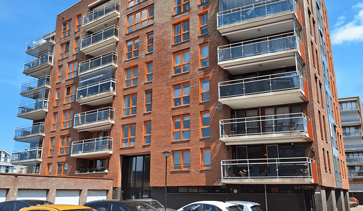 Appartement · 96 m² · €2095,-