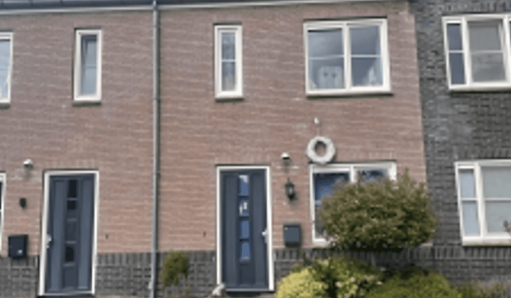 Kamer | 107m² | €1025,-