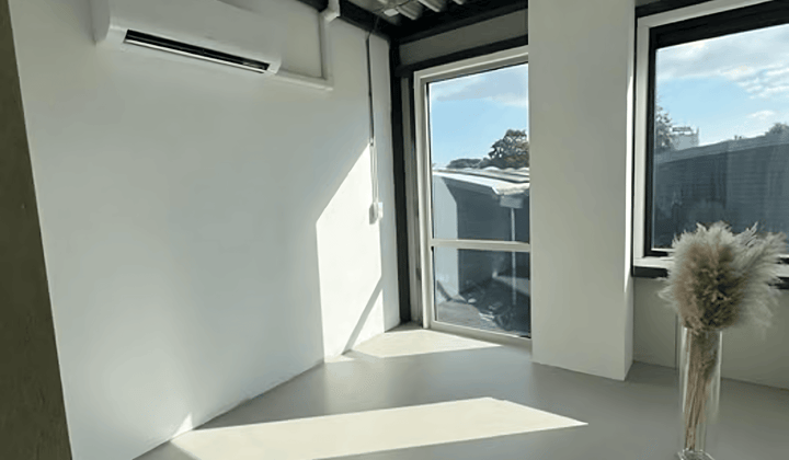Bedrijfsruimte · €900,-
