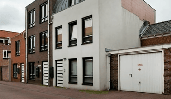 Gestoffeerd 2-kamerappartement met privéparkeerplaats en uitzicht