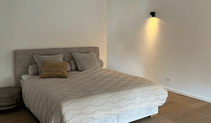 Huis | 220m² | €1790,-