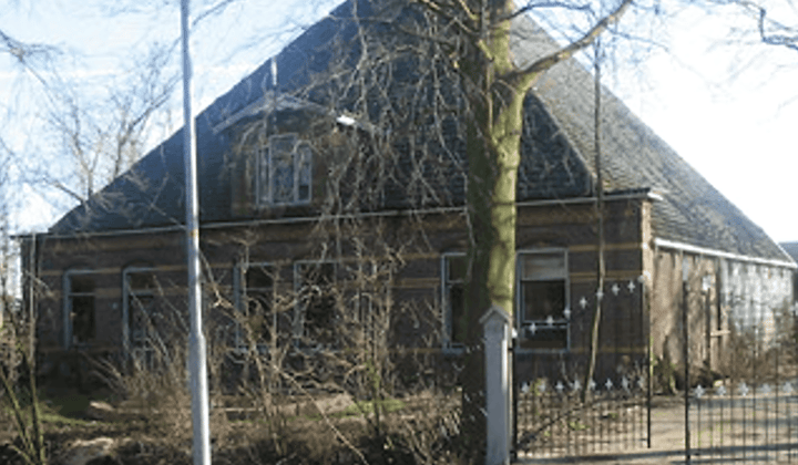 Kamer | 165m² | €1228,-