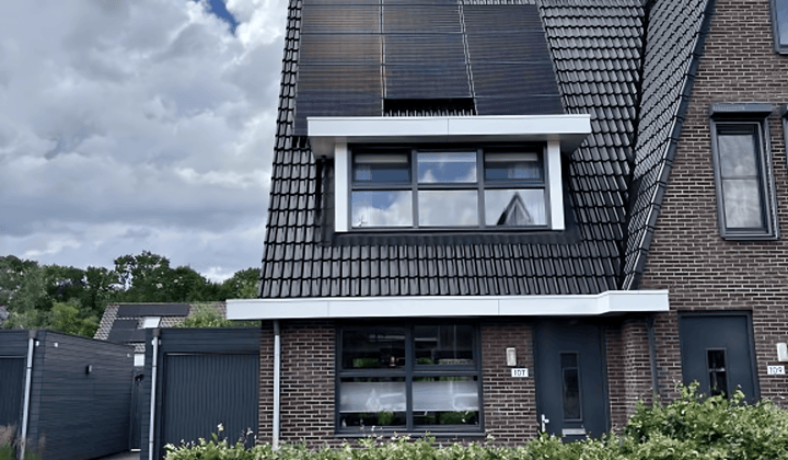 Huis | 138m² | €2495,-