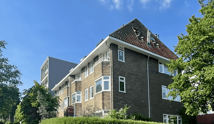 Gestoffeerd appartement met 1 slaapkamer en inloopdouche