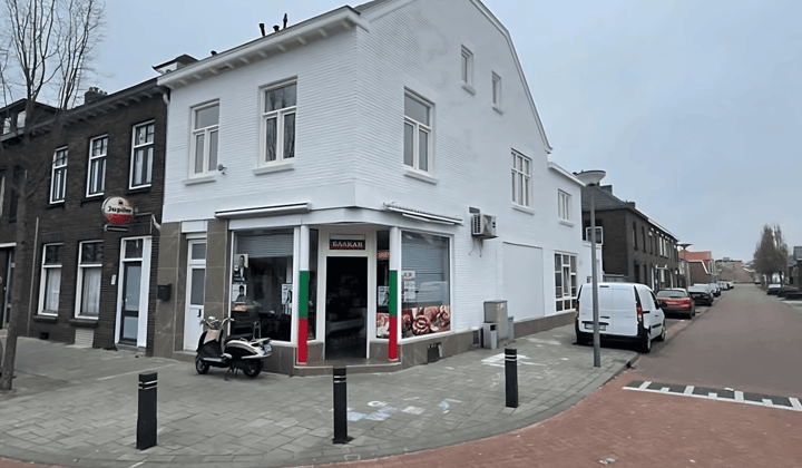 Huis | 150m² | €4200,-