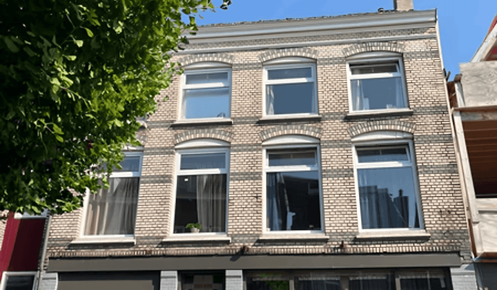 Kamer | 115m² | €627,-