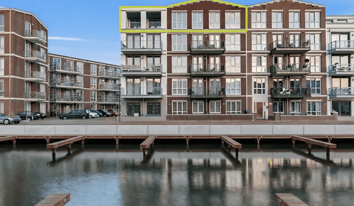 Kamer | 187m² | €4500,-