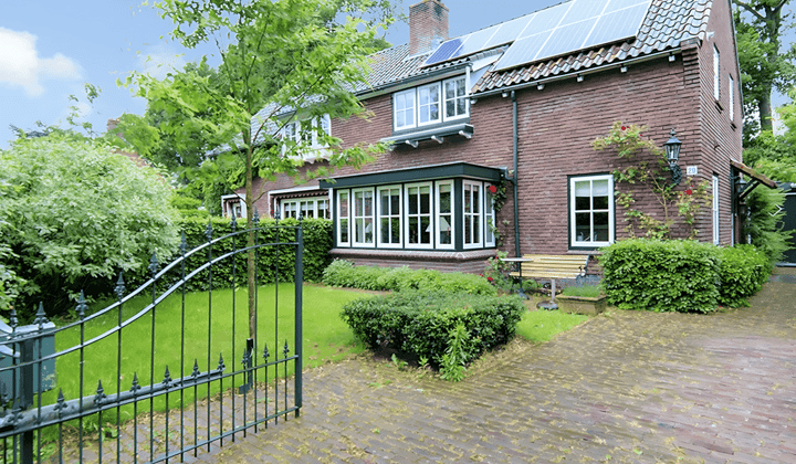 Huis | 96m² | €2975,-
