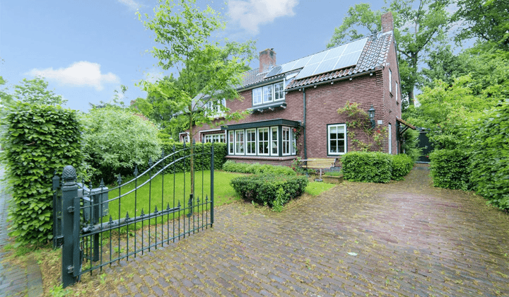 Huis | 96m² | €2975,-