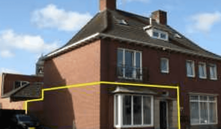 Huis | m² | €875,-