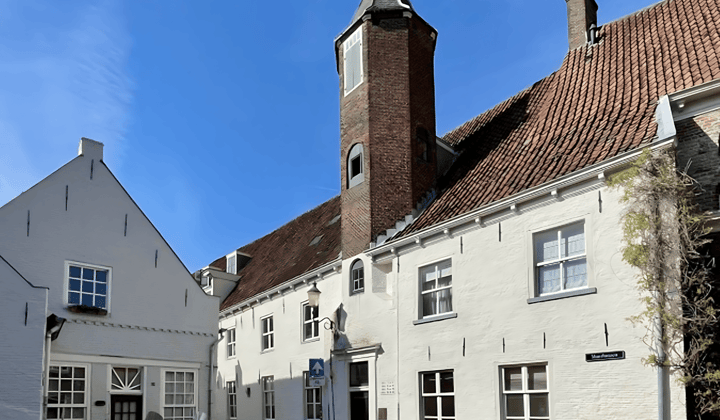 Zelfstandige Studio met Badkamer en Keuken