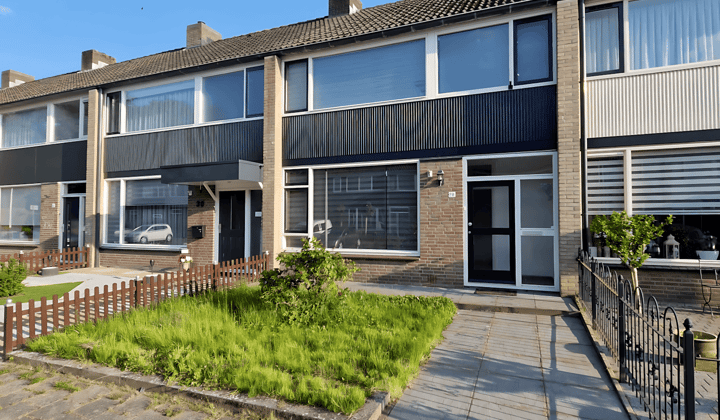 Huis | 117m² | €1500,-