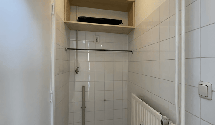 Studio met Eigen Keuken en Badkamer in Centrum
