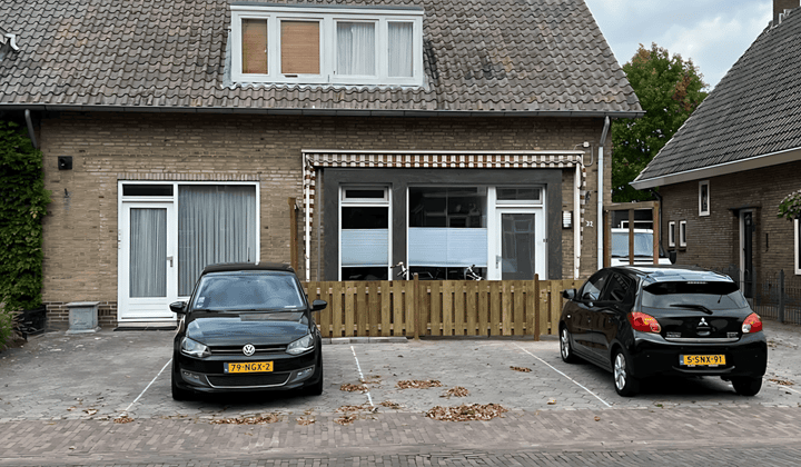 Kamer | 116m² | €1495,-