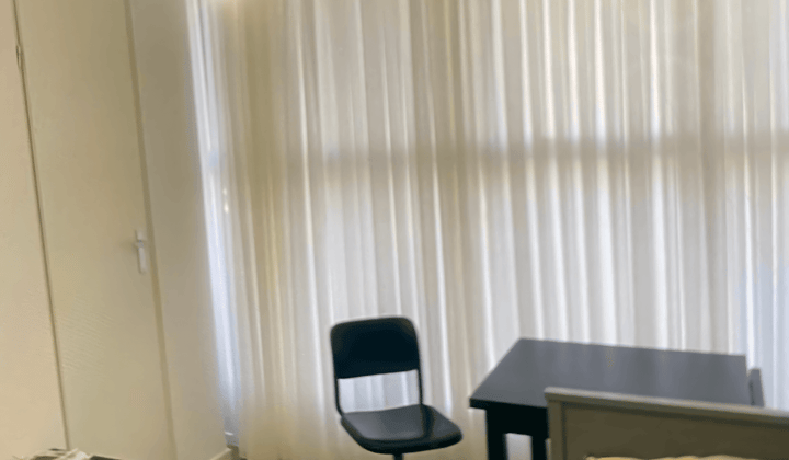 Studio · 18 m² · €950,-