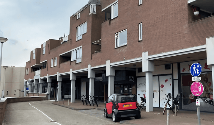 Kamer | 74m² | €1340,-