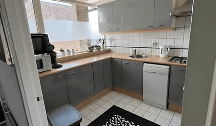 Kamer | 11m² | €667,-