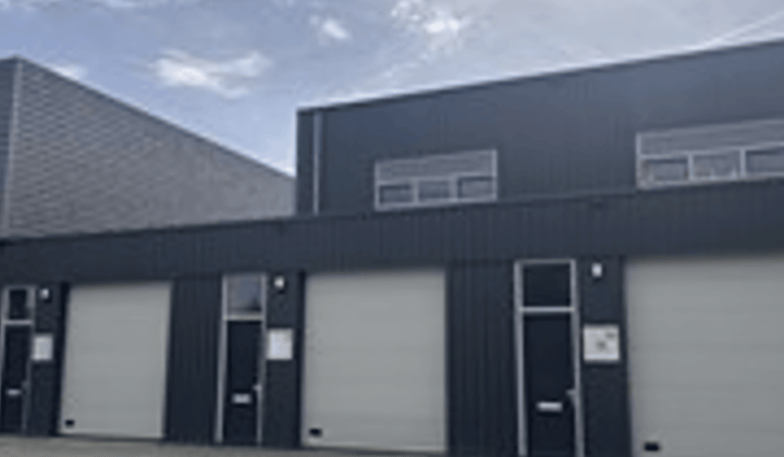 Bedrijfsruimte · 99 m² · €1195,-