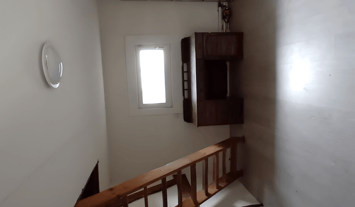 Huis | 250m² | €205,-