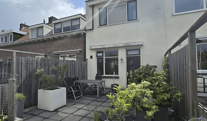 Huis · 70 m² · €775,-