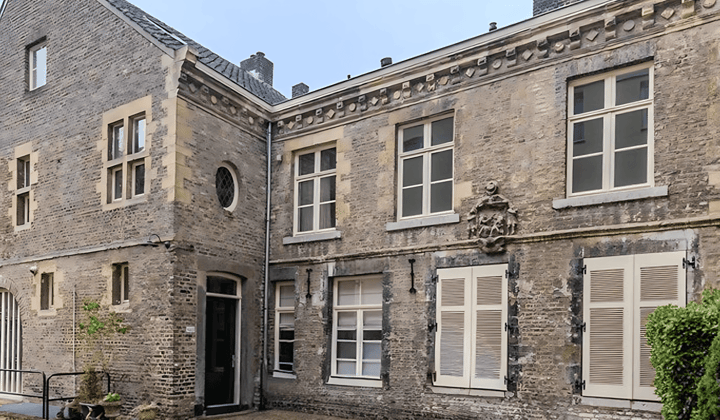 Huis | 110m² | Sint Jacobstraat | €1585,-