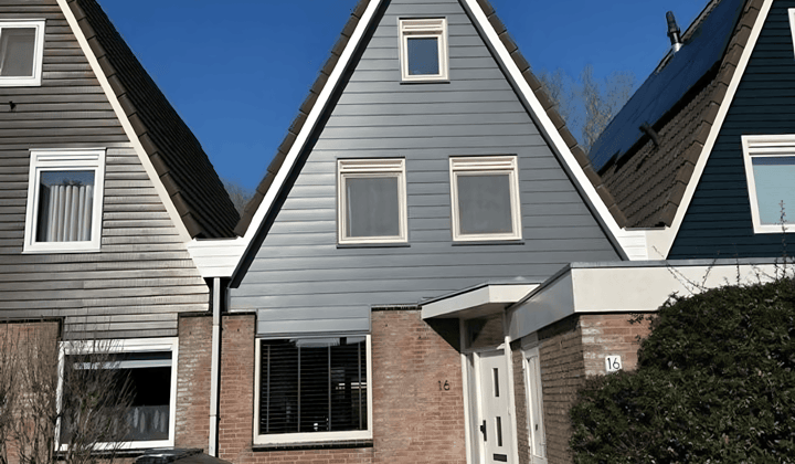 Huis | 124m² | €2495,-