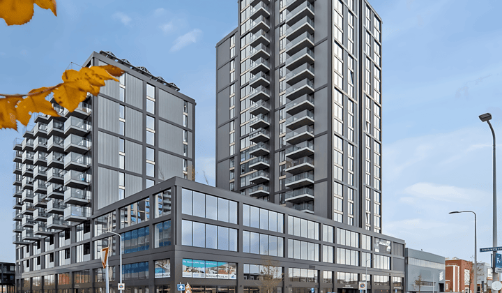 Kantoor · 650 m² · €1400,-