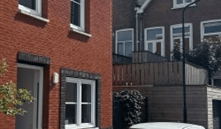 Ruime eengezinswoning met tuin en 4 slaapkamers
