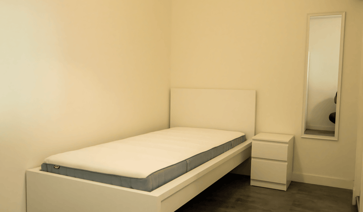 Studio · 39 m² · €1858,-