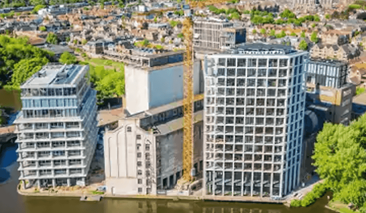Gemeubileerd appartement met parkeerplaats en wasmachine