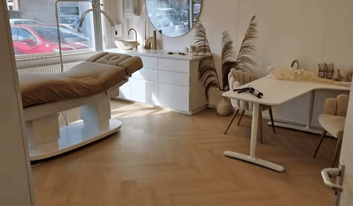 Kantoor · €713,-