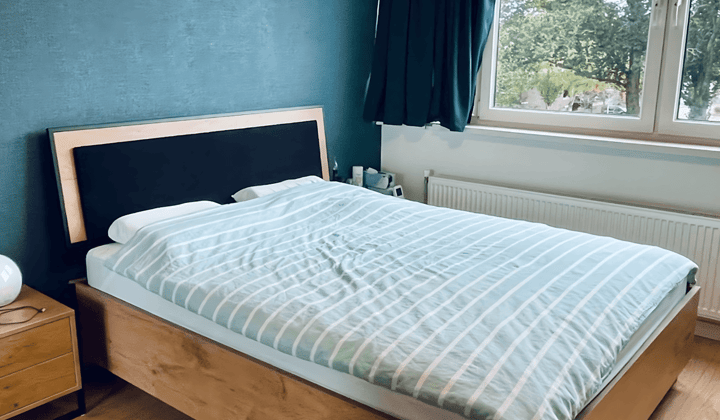 Gemeubileerde kamer met balkon en tuin