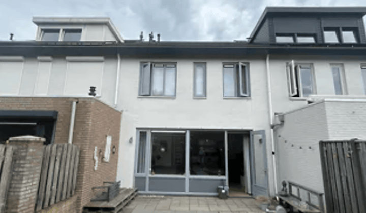 Kamer | 130m² | €1475,-